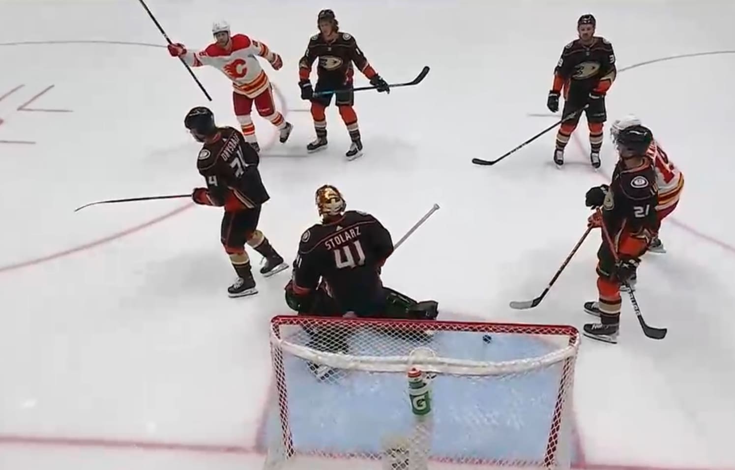Calgary Flames forward Elias Lindholm celebrates his goal on the Anaheim Ducks